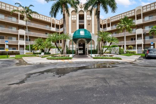 204-7623 Southampton Ter, Tamarac, FL, 33321-9136 | Card Image