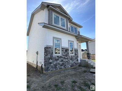 9803 106 Ave, House other with 3 bedrooms, 3 bathrooms and null parking in Morinville AB | Image 2