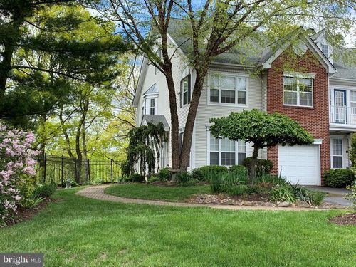 94 Lemonton Way, Radnor, PA, 19087-4664 | Card Image