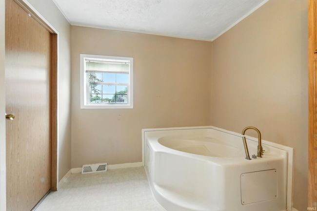 663 N Albert Eckert Dr, House other with 3 bedrooms, 2 bathrooms and null parking in North Webster IN | Image 16