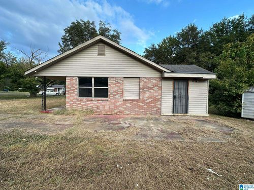 1721 Collier Dr, MIDFIELD, AL, 35228-2738 | Card Image