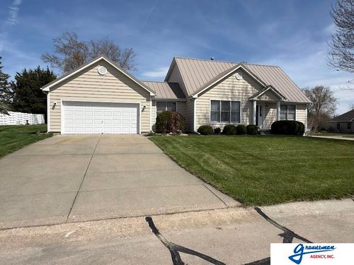 1122 Oak St, Syracuse, NE, 68446-9483 | Card Image