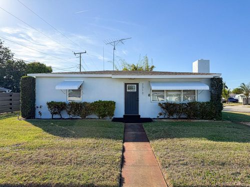 2313 Wabasso Dr, West Palm Beach, FL, 33409-6166 | Card Image