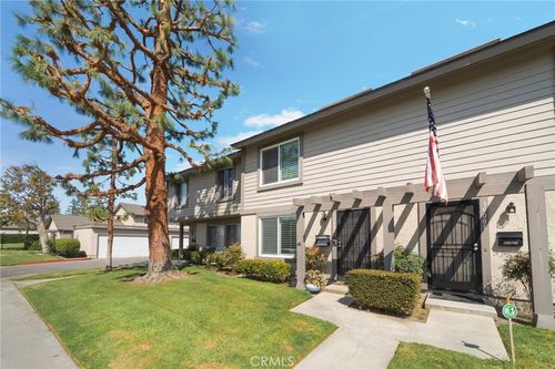 apt-f-3000 Bradford Pl, Santa Ana, CA, 92707-4047 | Card Image