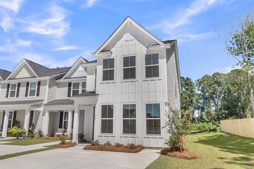 737 Alma Square Dr, Moncks Corner, SC, 29461-5308 | Card Image
