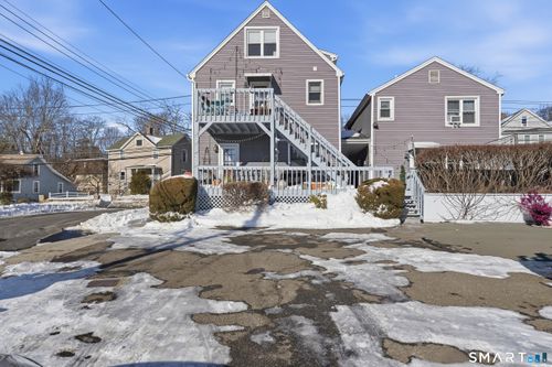 652-664 Black Rock Tpke, Fairfield, CT, 06825-4746 | Card Image