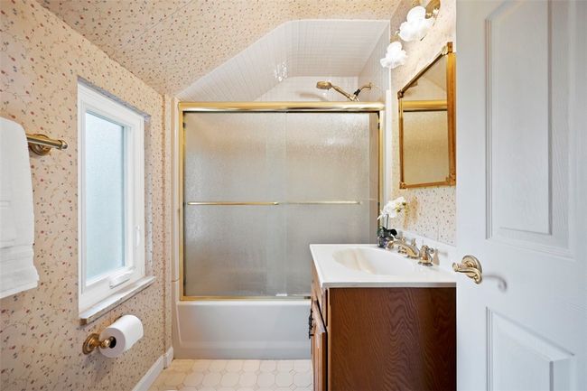 2308 Lambeth Dr, House other with 3 bedrooms, 1 bathrooms and 1 parking in Upper St. Clair PA | Image 13