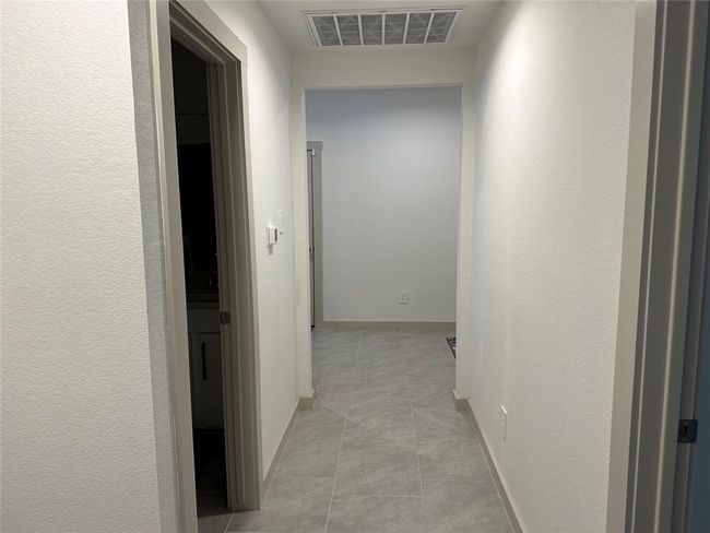 Hallway to Bedrooms | Image 21
