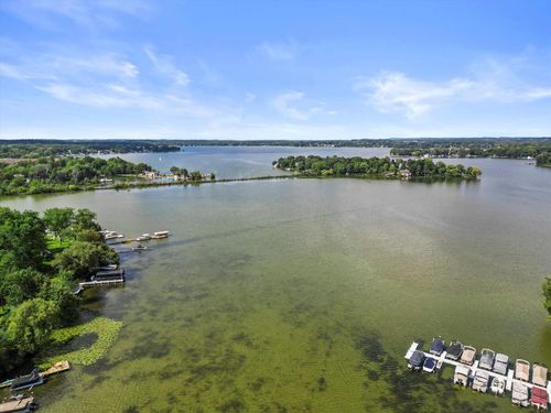 208 Maple Terrace, Oconomowoc, WI, 53066 | Card Image