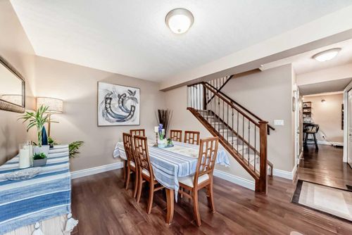 169-79 Glamis Green Sw, Calgary, AB, T3E6T9 | Card Image