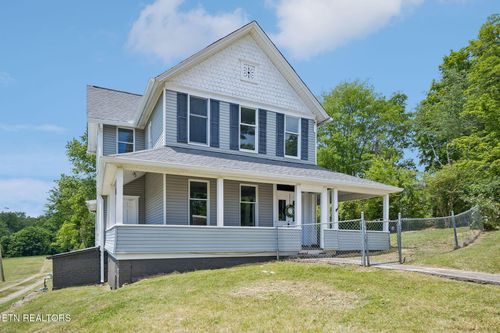 902 Queen Ave, Harriman, TN, 37748 | Card Image