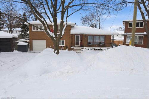 lower-56 Duff Crt, Hamilton, ON, L9C1A9 | Card Image