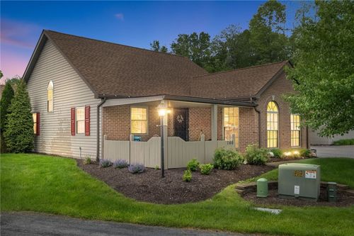 146 Barrington Dr, Oakdale, PA, 15071-3045 | Card Image