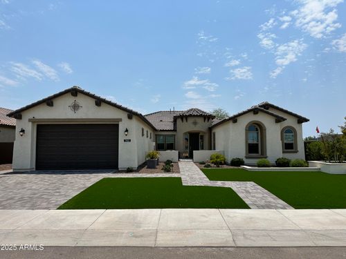 7415 W Lisbon Ln, Peoria, AZ, 85381-4517 | Card Image