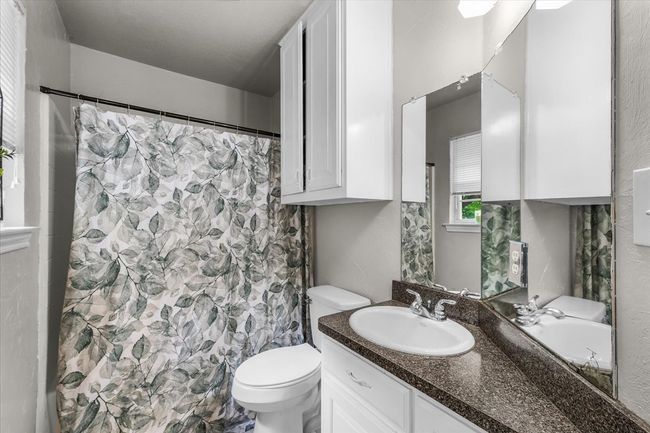 5212 Cross Timber Rd W, House other with 3 bedrooms, 2 bathrooms and null parking in Cleburne TX | Image 22
