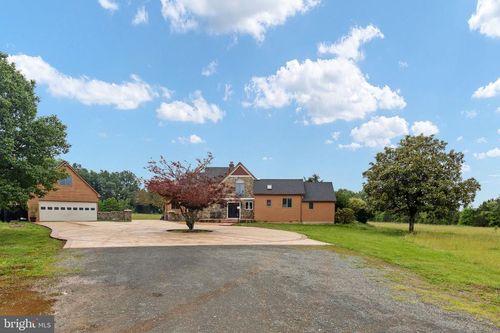 6119 Beach Rd, MIDLAND, VA, 22728-1707 | Card Image