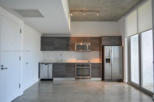 2808-151 Se 1st St, Miami, FL, 33131-1418 | Card Image