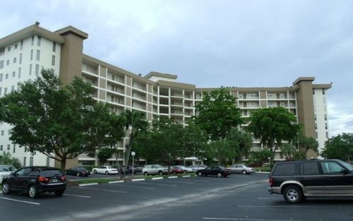 apt-110-2940 N Course Dr, Pompano Beach, FL, 33069-3877 | Card Image