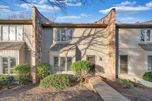 3537 Londonderry Ln, Roanoke, VA, 24018-5071 | Card Image