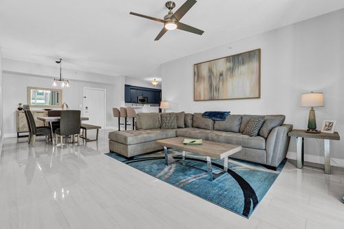 217-802 W Windward Way, Lantana, FL, 33462-8001 | Card Image