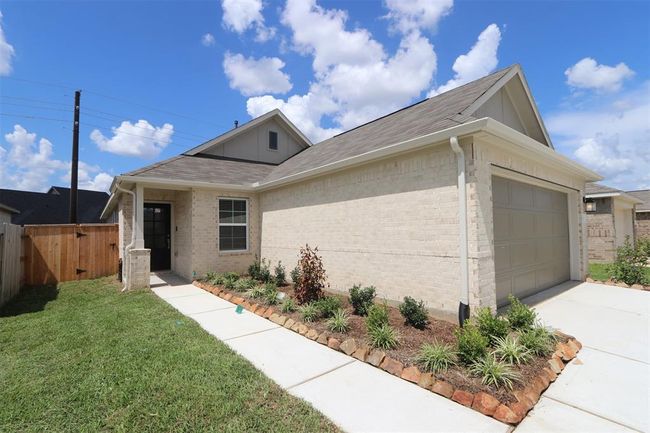 909 Gentle Moss Drive, House other with 3 bedrooms, 2 bathrooms and null parking in Magnolia TX | Image 7