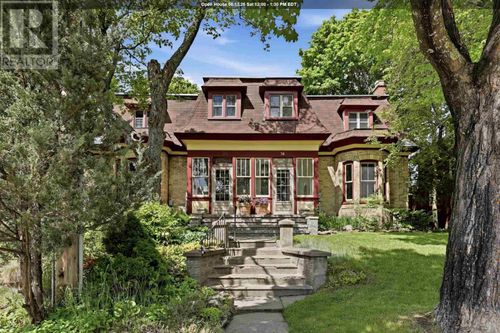 36 Herrick St, Sault Ste. Marie, ON, P6A2T6 | Card Image
