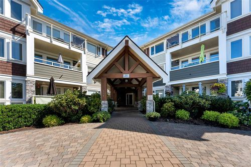307-535 Heatherdale Lane, Saanich, BC, V8Z0A4 | Card Image