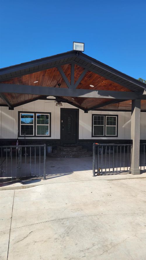 15900 Hidden Valley Trl, Little Rock, AR, 72206-5002 | Card Image