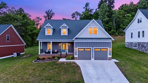 49 Mcilwee Ln, STAUNTON, VA, 24401 | Card Image