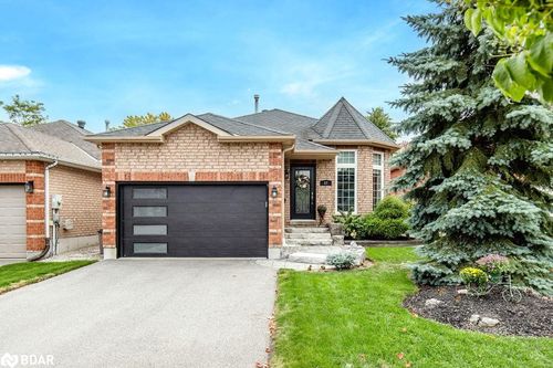 57 Forest Dale Dr, Barrie, ON, L4M6M9 | Card Image