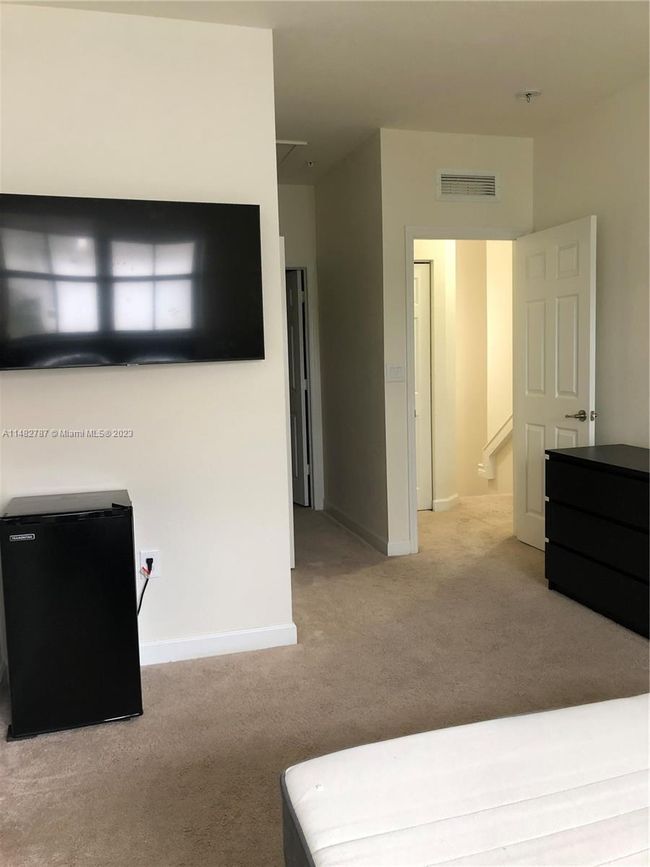 APT-203 - 10600 Nw 88 Th St, Condo with 2 bedrooms, 3 bathrooms and null parking in Doral FL | Image 10
