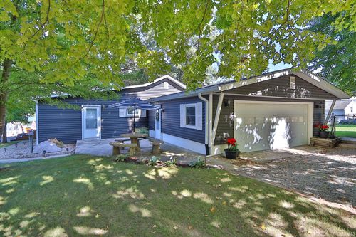 3097 E Stahl Rd, Monon, IN, 47959-8113 | Card Image