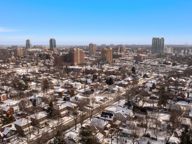 48 David St, Home with 10 bedrooms, 10 bathrooms and 11 parking in Brampton ON | Image 43
