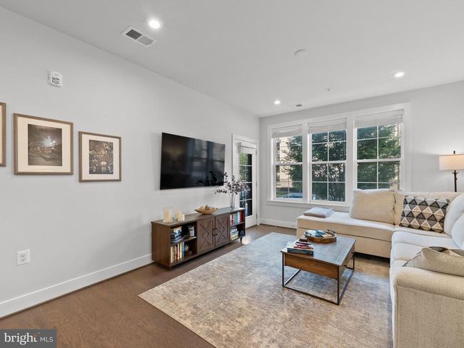 APT-103 - 2324 Wind Charm St, Condo with 2 bedrooms, 2 bathrooms and null parking in HERNDON VA | Image 7