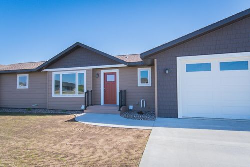 352 Halfaday Dr, Sauk Centre, MN, 56378-1826 | Card Image