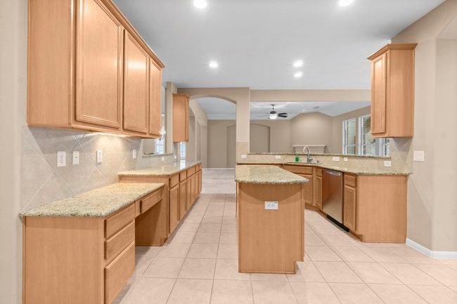 27726 Geneva Hills Ln, House other with 3 bedrooms, 3 bathrooms and 2 parking in Spring TX | Image 17