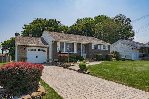 137 Center Rd, Phillipsburg, NJ, 08865-3508 | Card Image