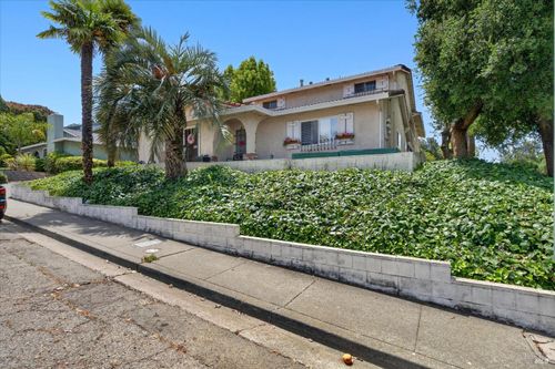 615 Pope Dr, Vallejo, CA, 94591-6748 | Card Image