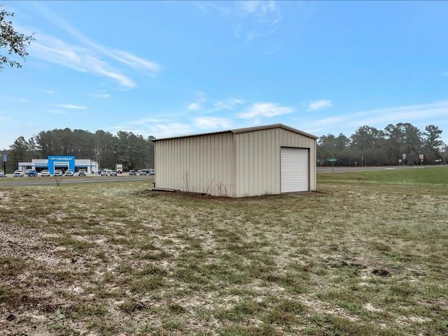 921 S Market St, House other with 3 bedrooms, 2 bathrooms and 4 parking in Grapeland TX | Image 26