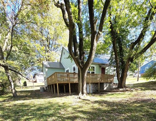 424 S Vine St, Harrison, AR, 72601-5112 | Card Image