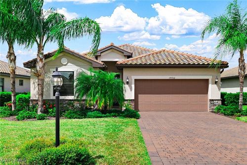 19752 The Place Blvd, Estero, FL, 33928-6607 | Card Image