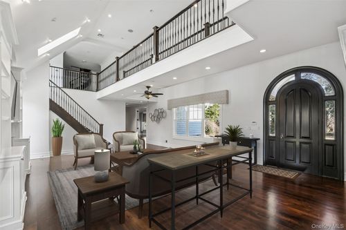 3 The Brae, Woodbury, NY, 11797-2813 | Card Image