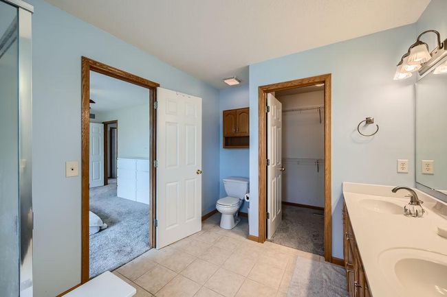 6788 Carlisle Curve - MLS Sized - 018 - 19 2nd Floor Primary Bathroom.jpg | Image 17