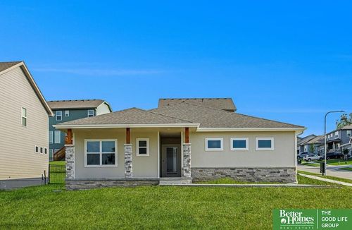 17635 Clay St, Bennington, NE, 68007-1952 | Card Image