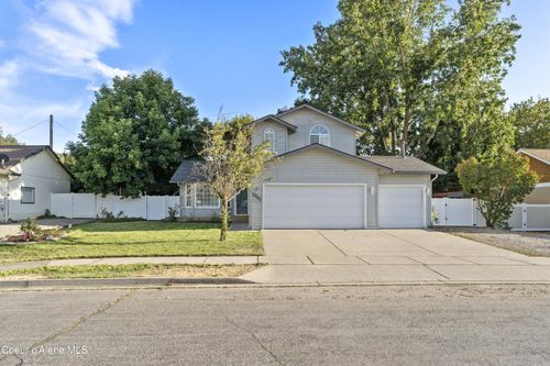 3841 W River Falls Dr, Post Falls, ID, 83854-9490 | Card Image