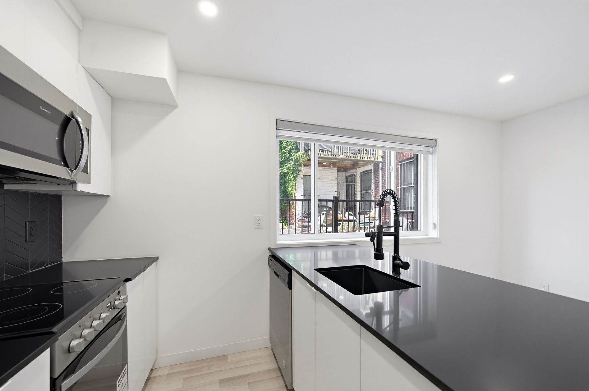 Residential Lease in Montréal (Côte-des-Neiges/Notre-Dame-de-Grâce)