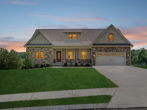 61 Blue Herron Dr, Rock Spring, GA, 30739-2690 | Card Image