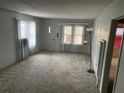 406 Sw 6th St, Lindsay, OK, 73052-6012 | Card Image