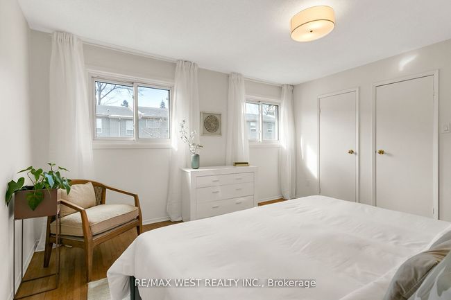 81 - 60 Hanson Rd, Condo with 3 bedrooms, 3 bathrooms and 1 parking in Mississauga ON | Image 11