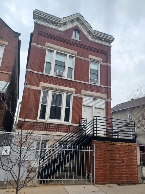 garden-front-2416 S Sawyer Ave, Chicago, IL, 60623-4015 | Card Image